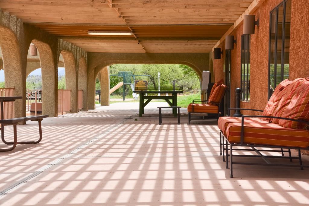 קוטונווד Verde Valley Studio Park Model Cabin 15 מראה חיצוני תמונה