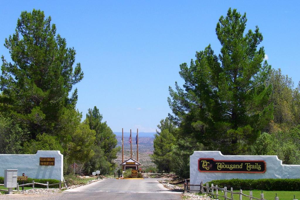 קוטונווד Verde Valley Studio Park Model Cabin 15 מראה חיצוני תמונה